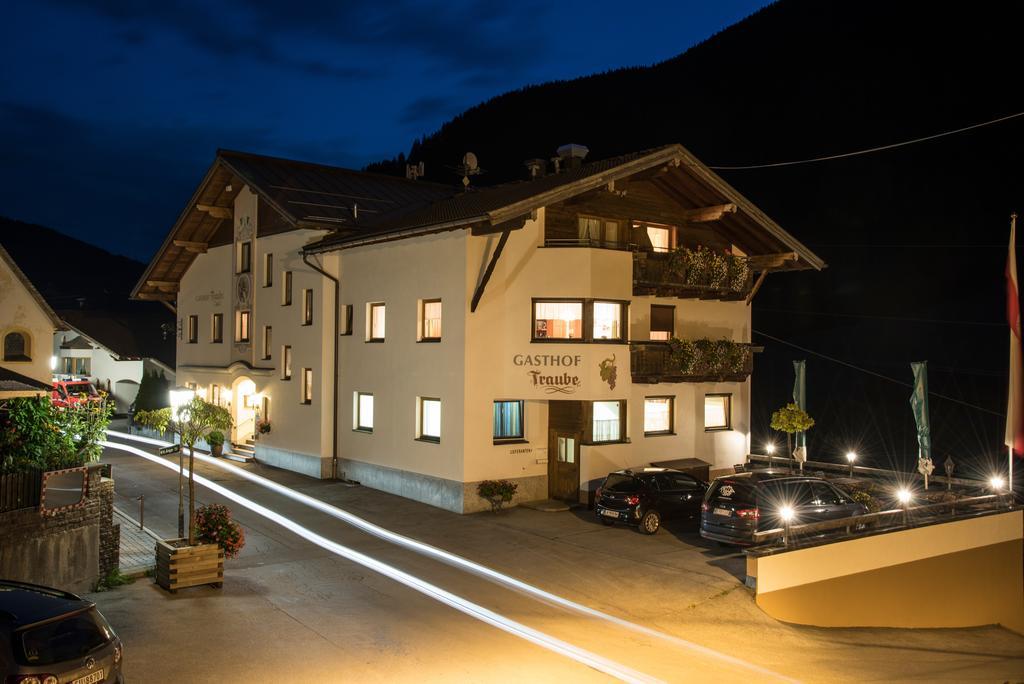 Hotel Traube بيتنيو آم أرلبرغ المظهر الخارجي الصورة